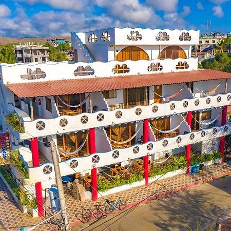 Royal Galapagos Inn Пуерто Бакерисо Морено Екстериор снимка