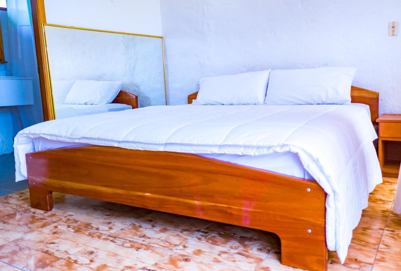 Royal Galapagos Inn Пуерто Бакерисо Морено Екстериор снимка