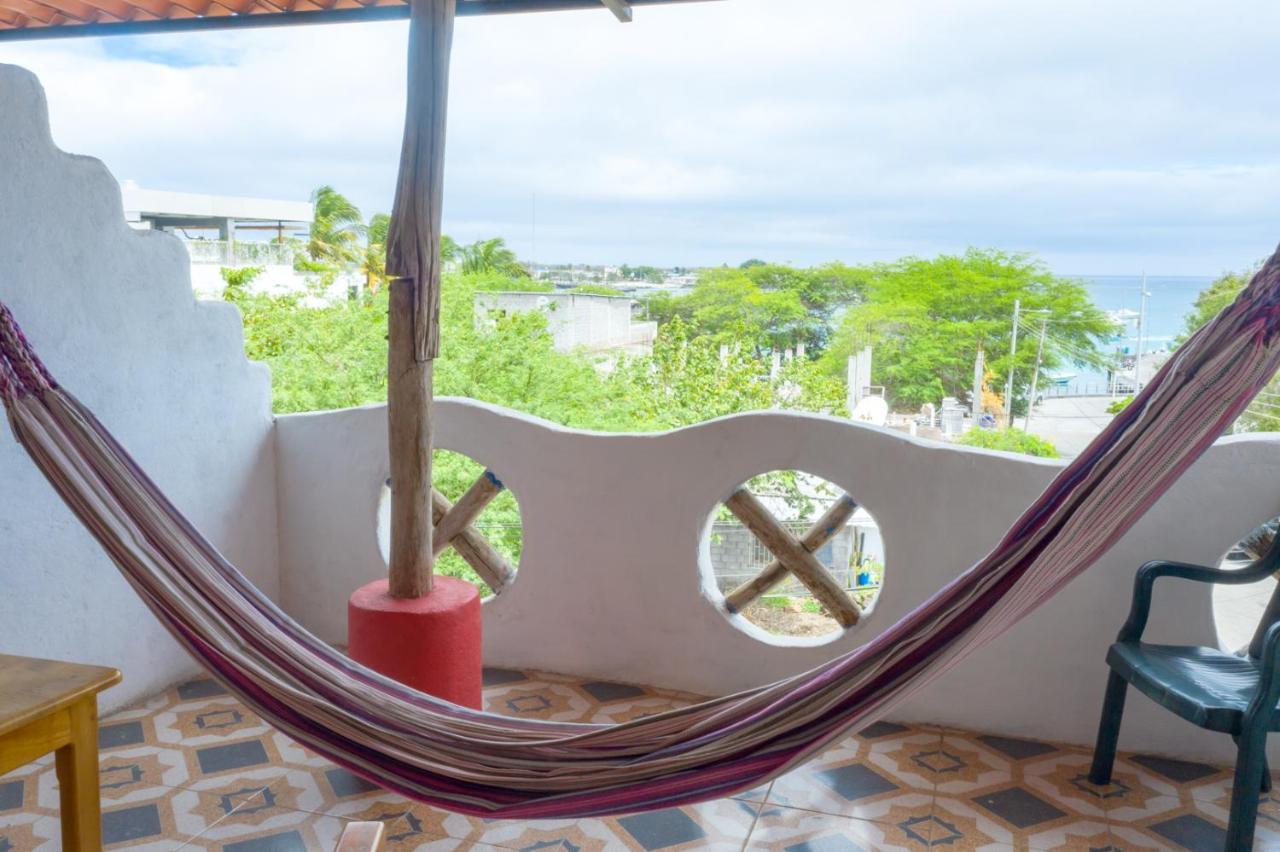 Royal Galapagos Inn Пуерто Бакерисо Морено Екстериор снимка