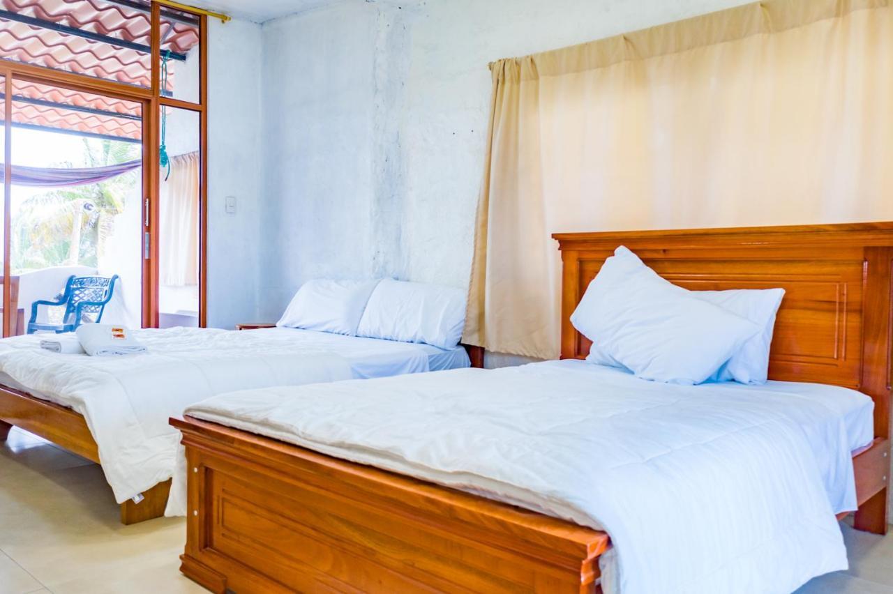 Royal Galapagos Inn Пуерто Бакерисо Морено Екстериор снимка