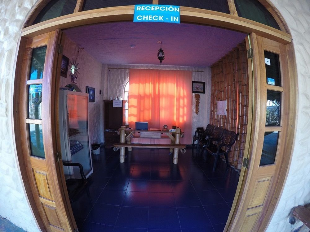 Royal Galapagos Inn Пуерто Бакерисо Морено Екстериор снимка